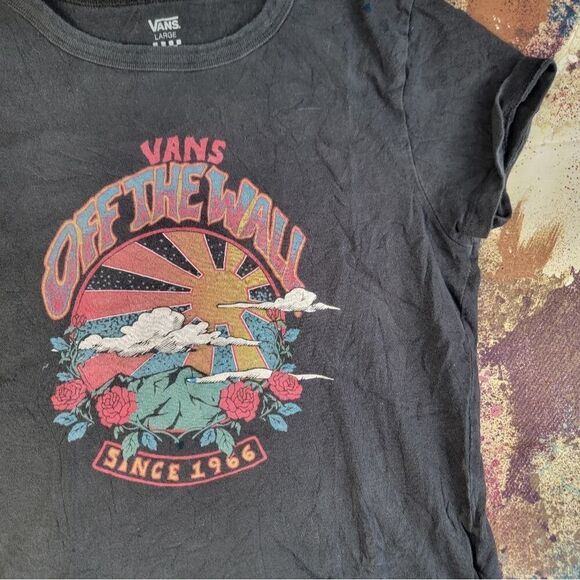 Vans Authentic “Off The Wall” Custom Classics since 1966 Youth Large  Tshirt - Picture 6 of 10